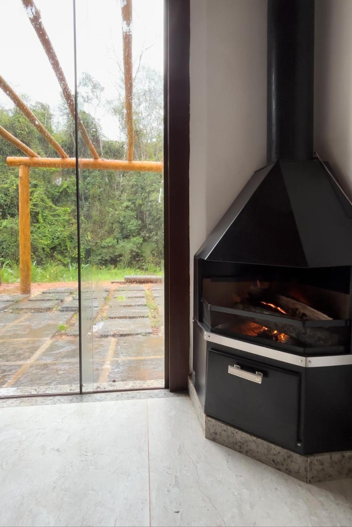 Casa Di Pedra Com Linda Vista Para Natureza - Miguel Pereira Eksteriør billede