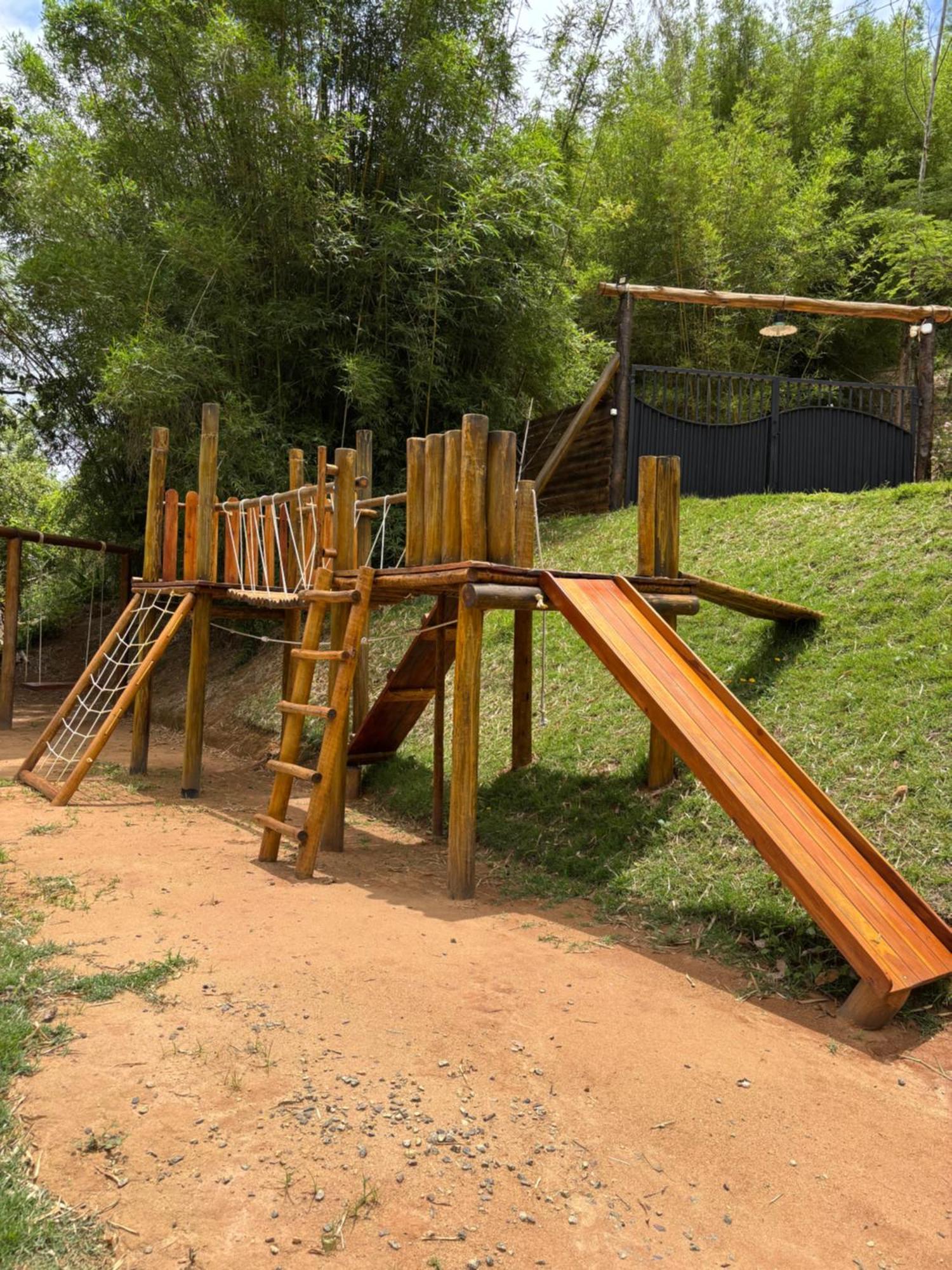 Casa Di Pedra Com Linda Vista Para Natureza - Miguel Pereira Eksteriør billede